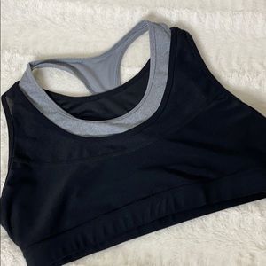 R8 Activewear Gray & Black Large Sports Bra